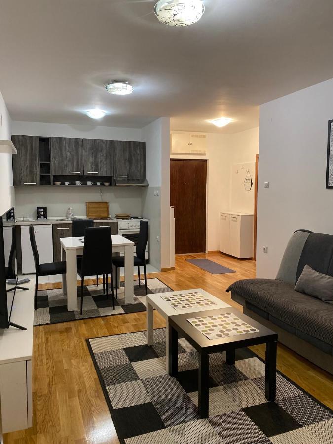 Family Home Nis , Free Parking Екстер'єр фото